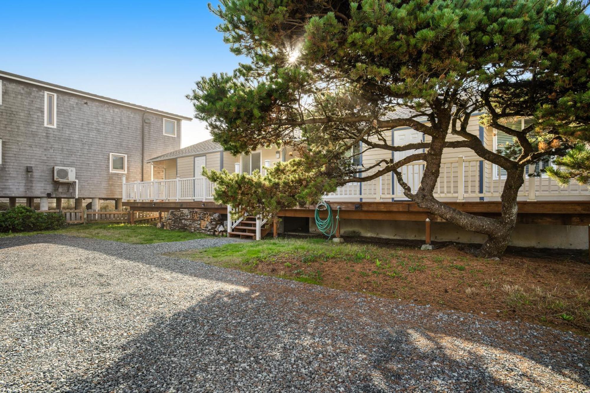 Paradise Beach Rockaway Beach Exterior foto